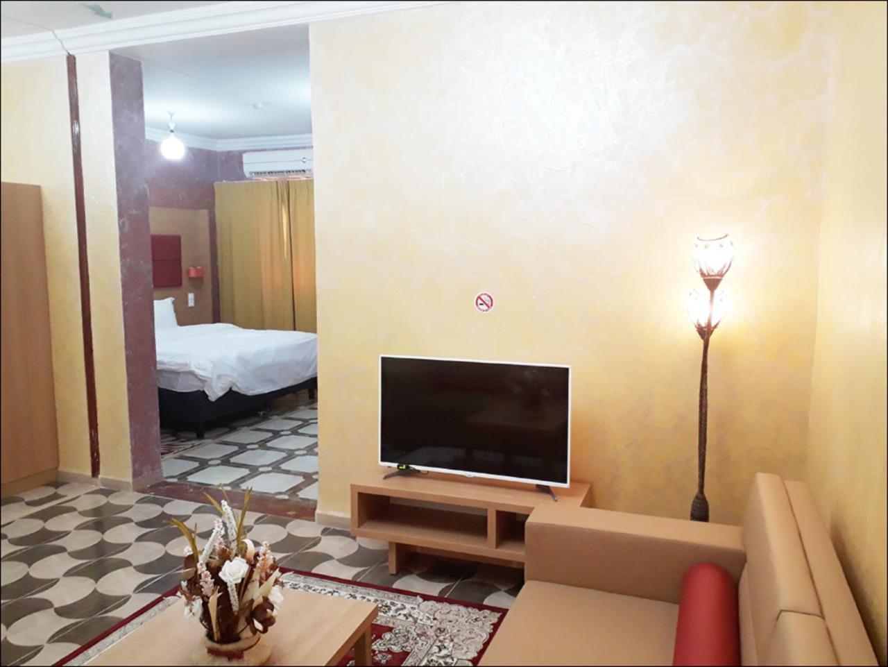 Hotel Takialt Adrar Esterno foto