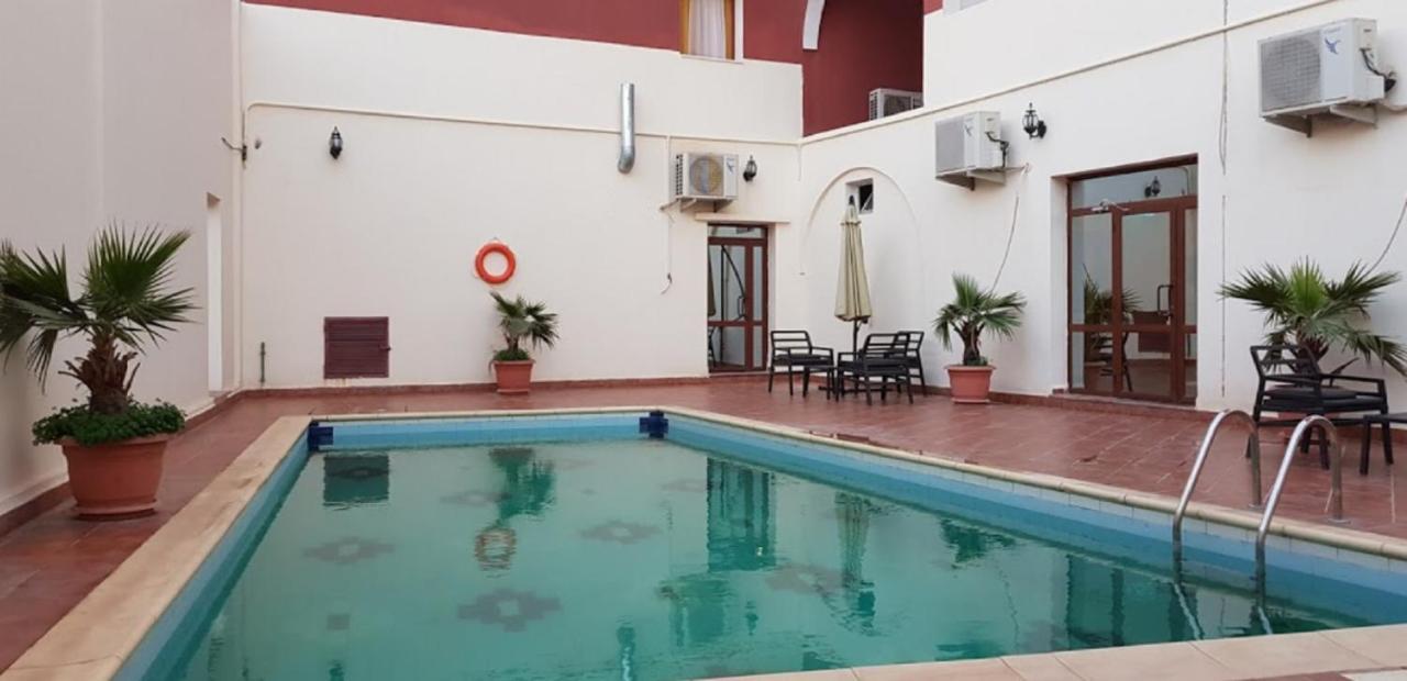 Hotel Takialt Adrar Esterno foto