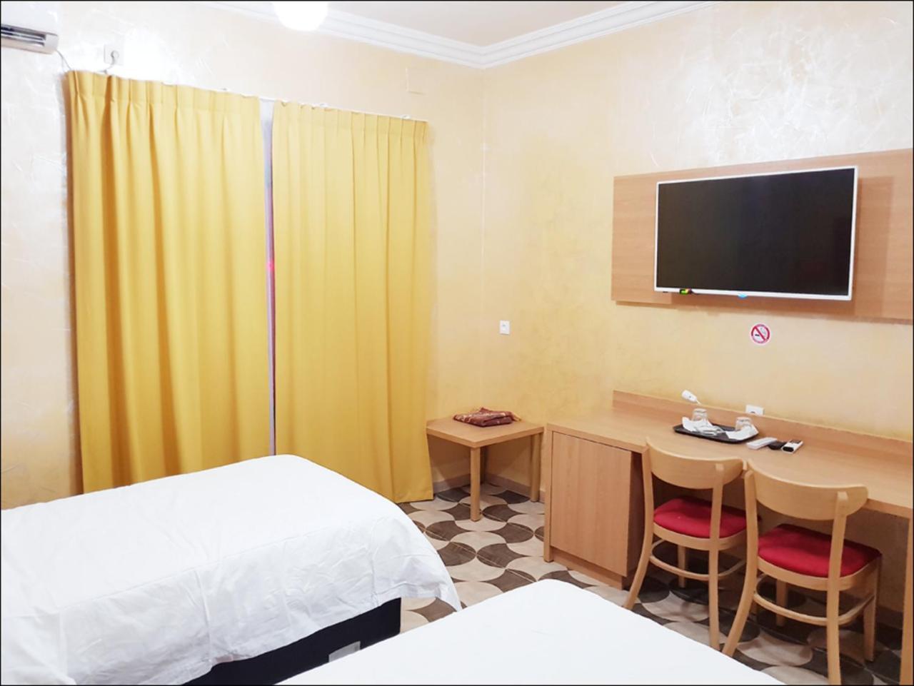 Hotel Takialt Adrar Esterno foto