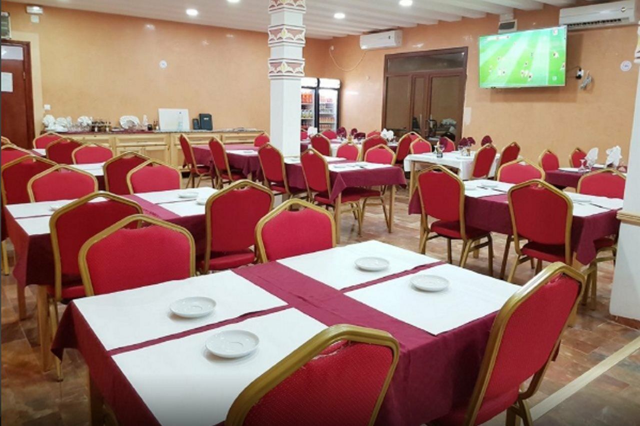 Hotel Takialt Adrar Esterno foto